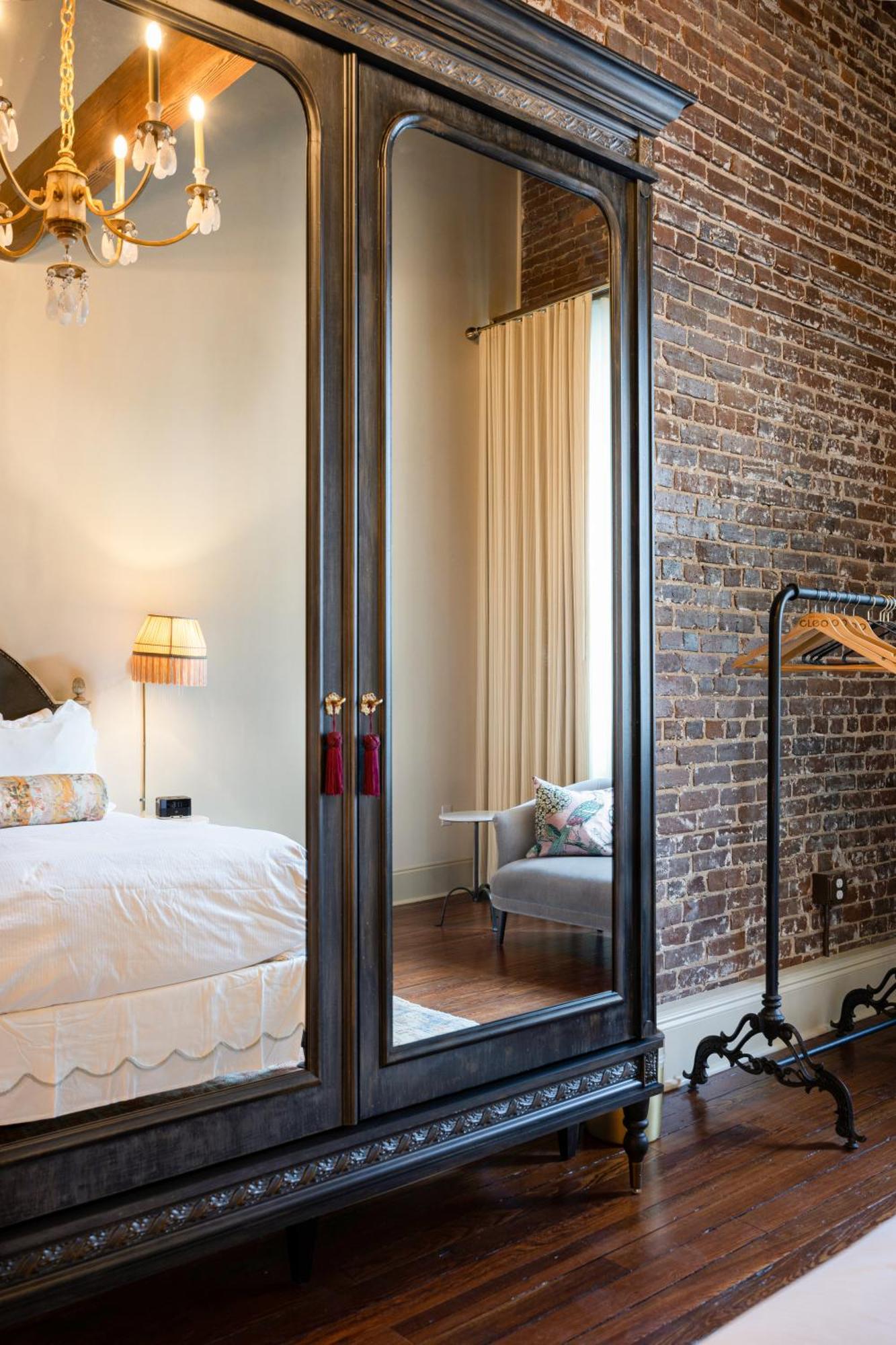 Hotel Cleo, Knoxville Downtown, A Tribute Portfolio Hotel المظهر الخارجي الصورة