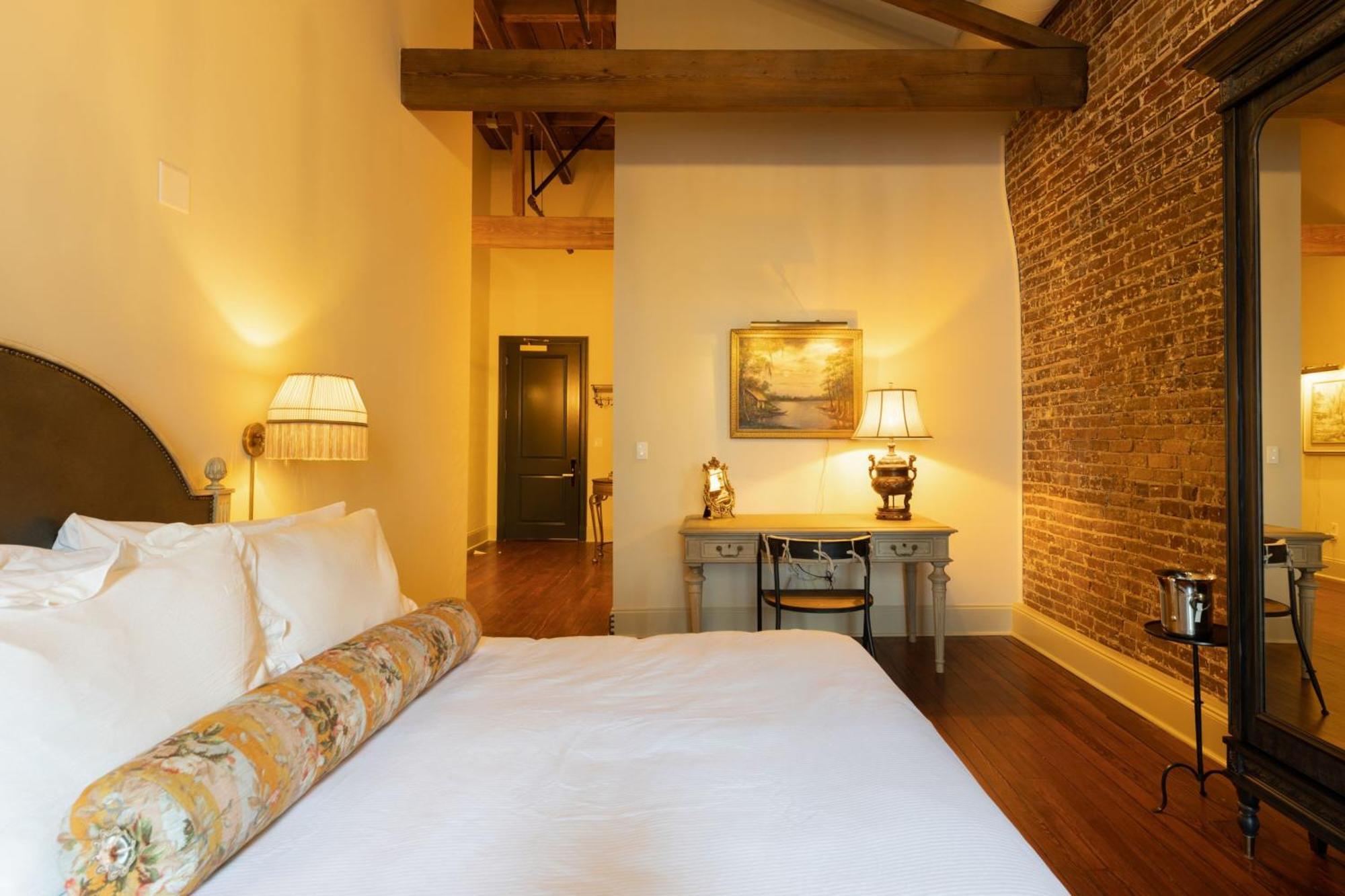 Hotel Cleo, Knoxville Downtown, A Tribute Portfolio Hotel المظهر الخارجي الصورة