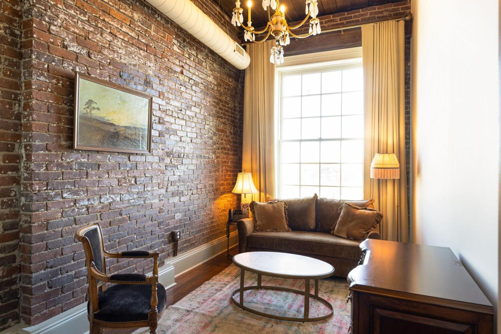 Hotel Cleo, Knoxville Downtown, A Tribute Portfolio Hotel المظهر الخارجي الصورة