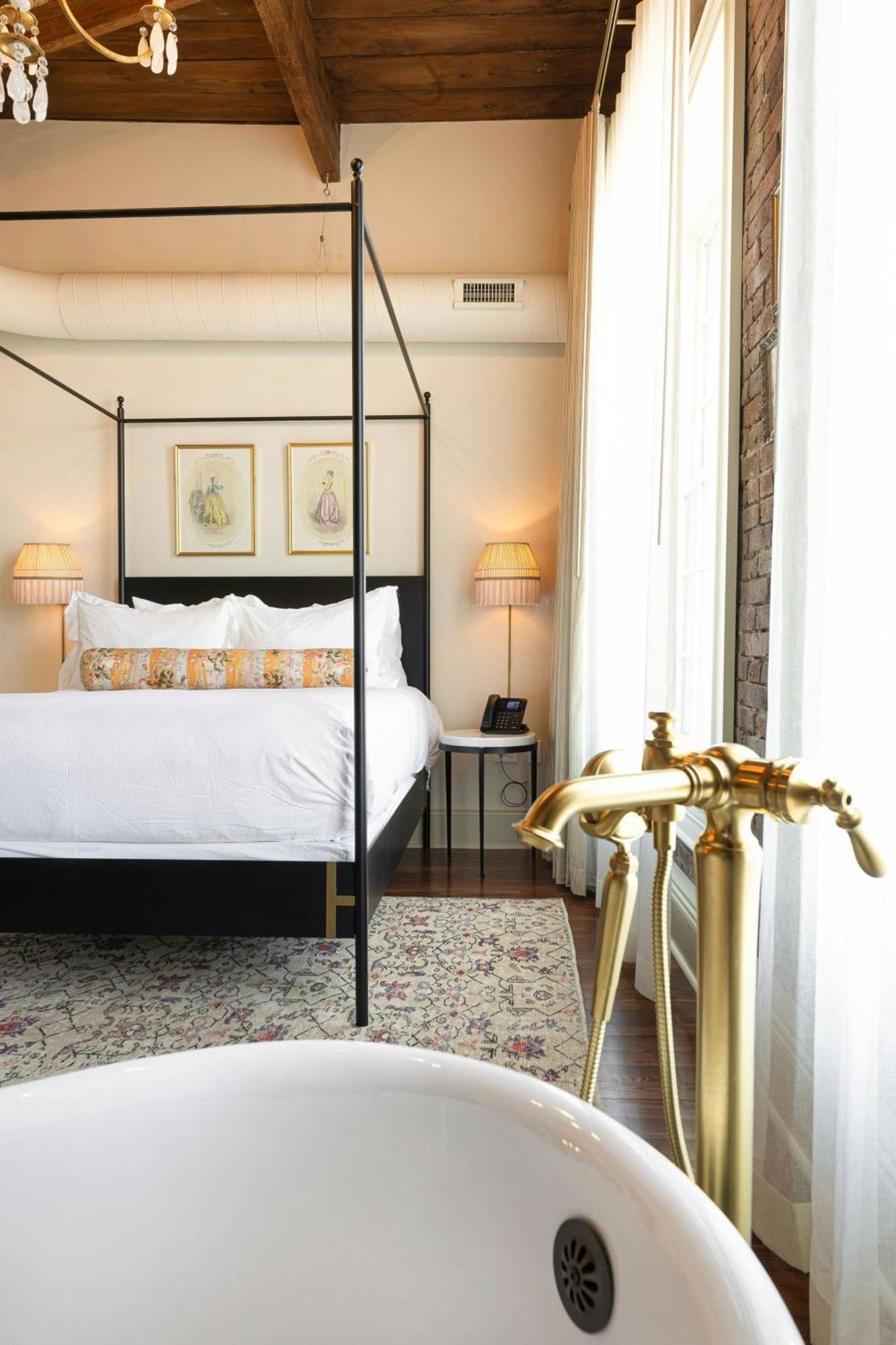 Hotel Cleo, Knoxville Downtown, A Tribute Portfolio Hotel المظهر الخارجي الصورة